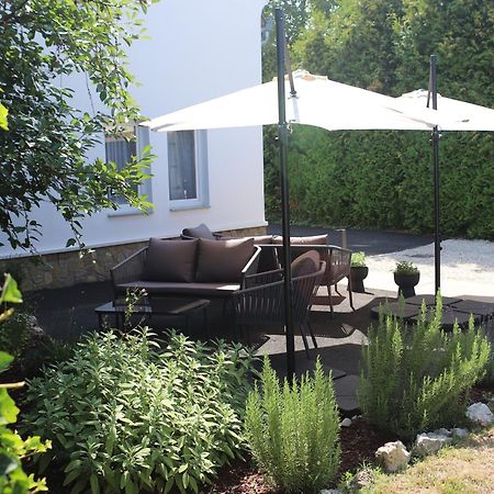 The Secret Garden - Keszthely Bed & Breakfast Bagian luar foto