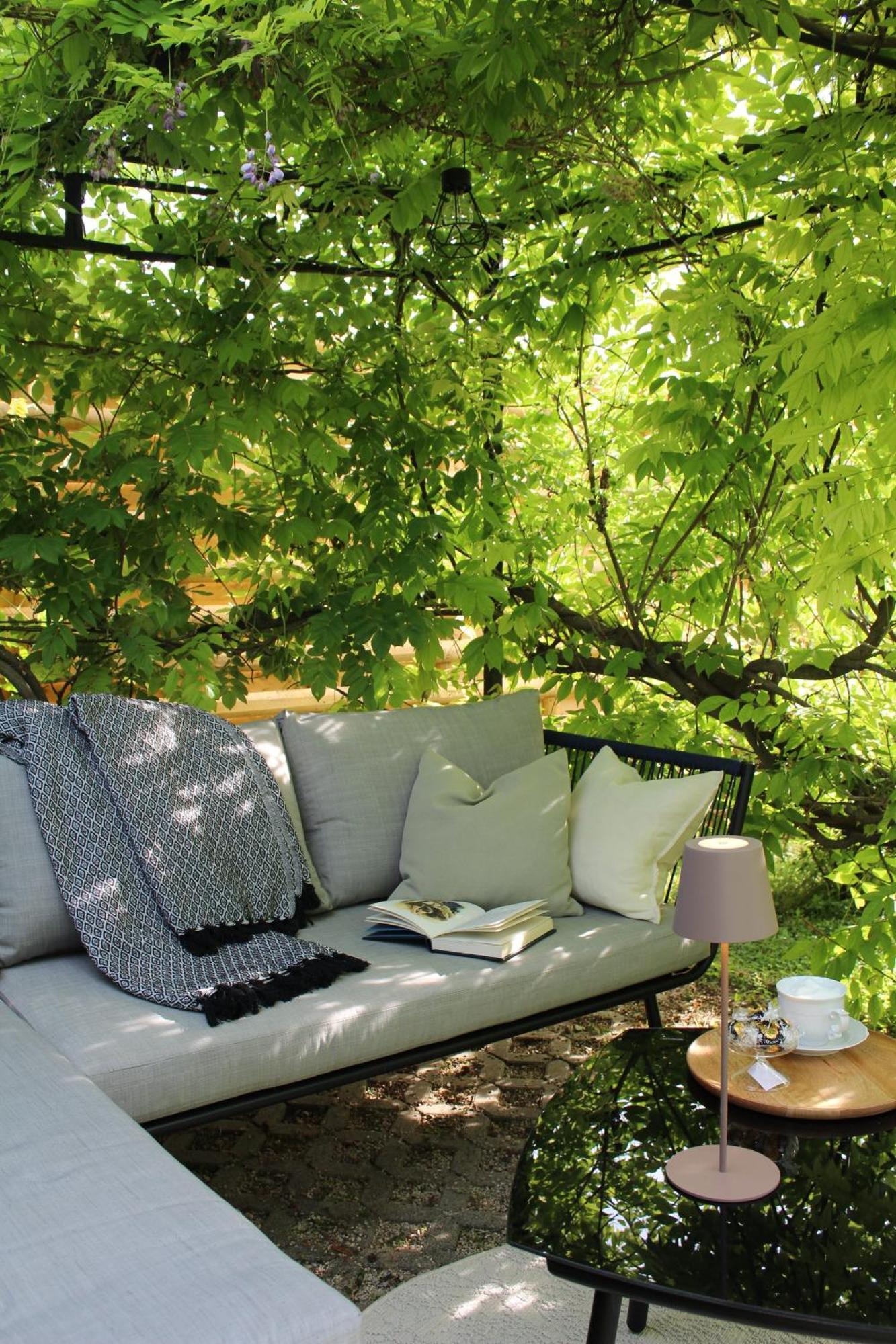 The Secret Garden - Keszthely Bed & Breakfast Bagian luar foto
