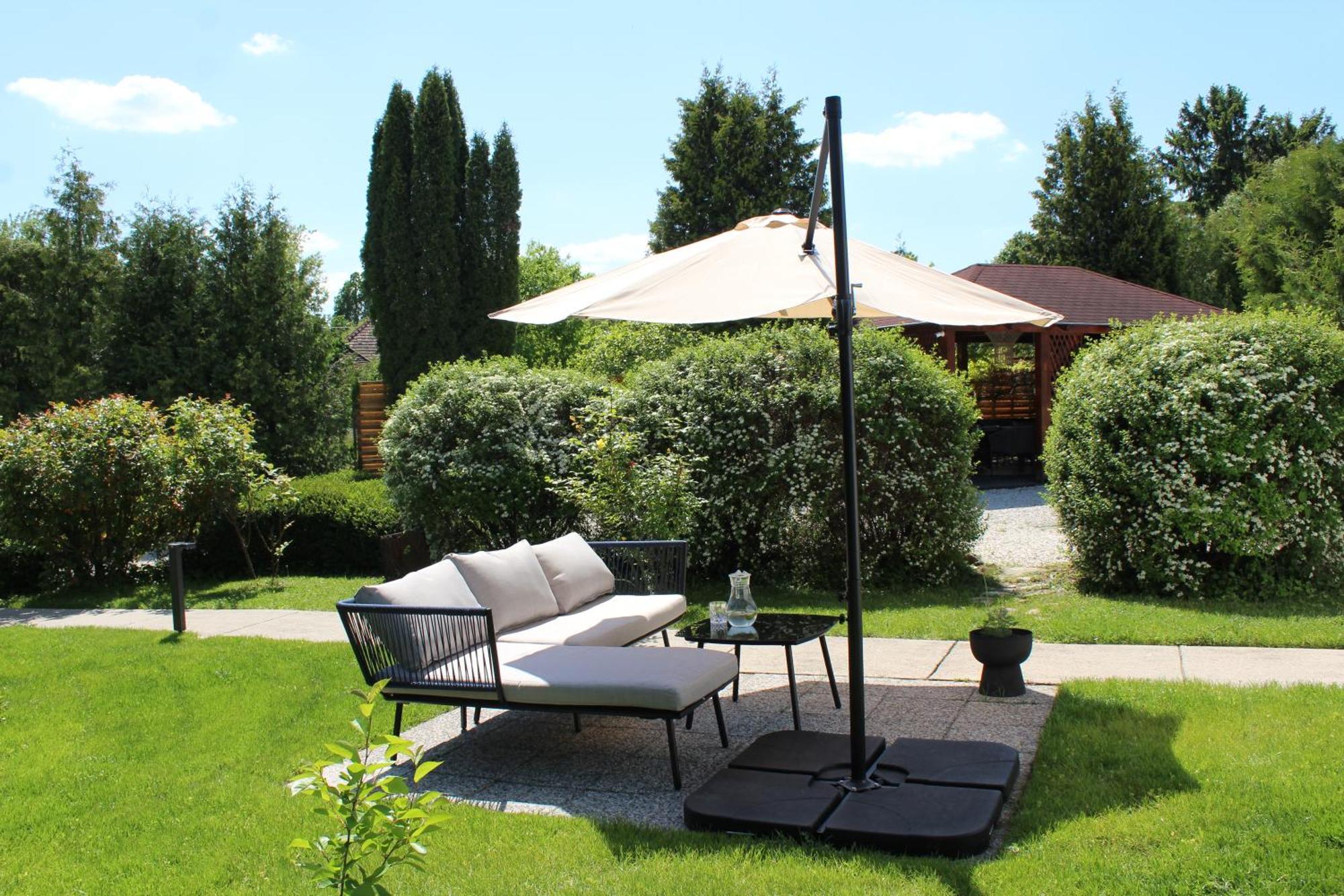 The Secret Garden - Keszthely Bed & Breakfast Bagian luar foto